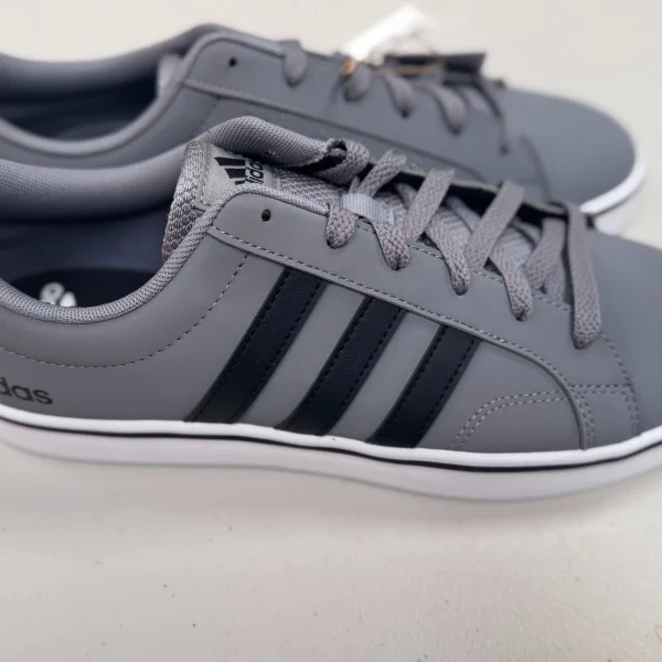 Adidas VS Pace 2.0 Trainers – UK 9 / EU 43⅓ – Grey / Black – HP6007
